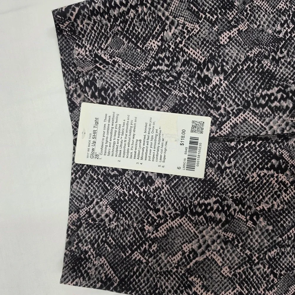 Lululemon Glow Up Tight SHR 28